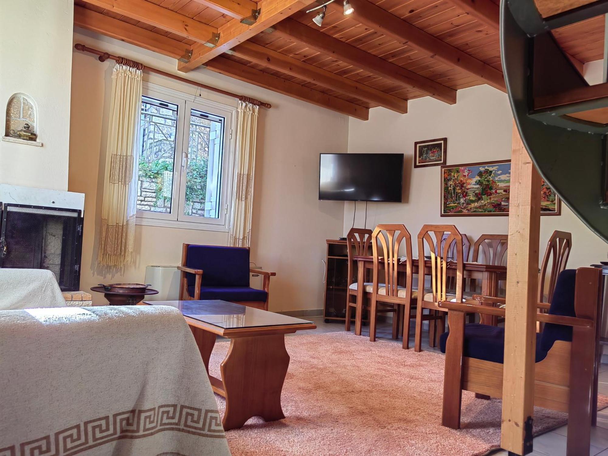 Plataniotissa Mansion Villa Kalavryta Exterior photo